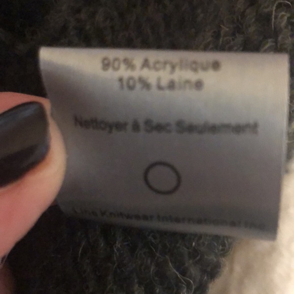 Amazing sweater coat from Line. Aztec pattern. - Picture 6 of 7